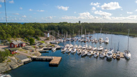 Hotell &Ouml;r&ouml;