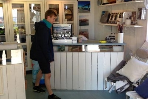 Kasn&auml;s Kompass i Kasn&auml;s hamn p&aring; Kimito&ouml;n