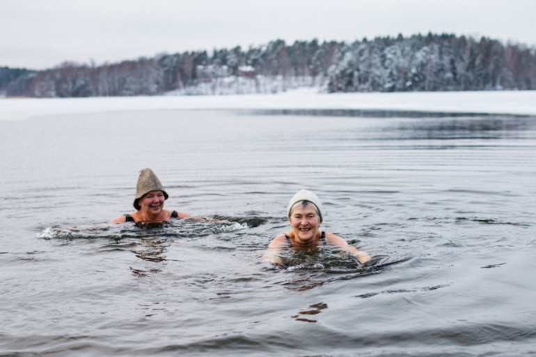 Vinterbad i Labbn&auml;s