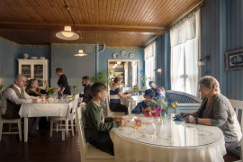 Caf&eacute; Ad&egrave;le